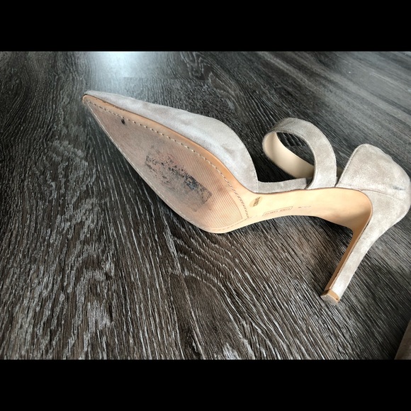 Vince Camuto Carlotte Pointy Toe Pump - Picture 5 of 8